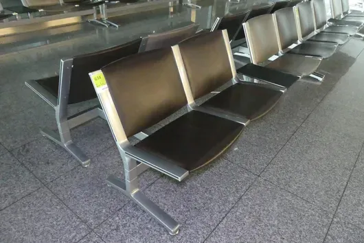 Kusch&Co Flughafenbank, 2x 4 Sitzplätze