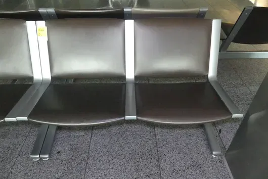 Kusch&Co Flughafenbank, 2 Sitzplätze