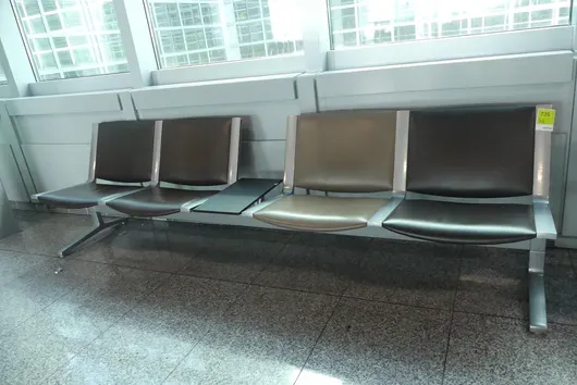 Banc d'aéroport Kusch&Co, 4 places