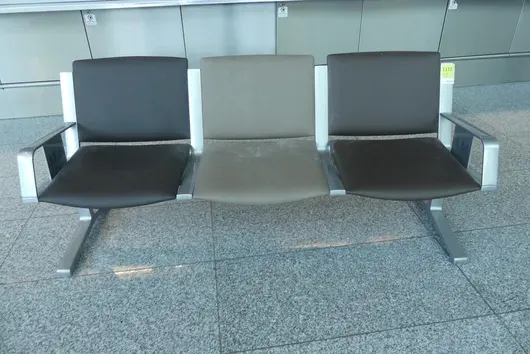 Banc d'aéroport Kusch&Co, 3 places