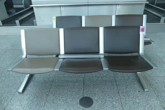 Banc d'aéroport Kusch&Co, 2x 3 places