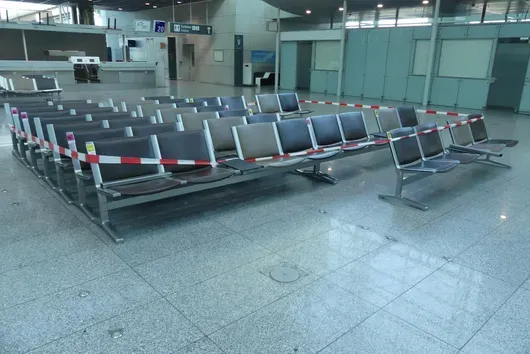 Kusch&Co Flughafenbank, 10x 4 Sitzplätze