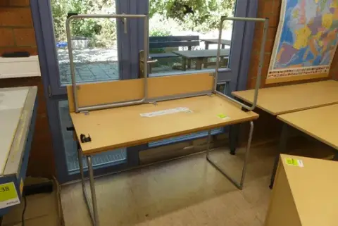 2x IKEA Idre - scrivania
