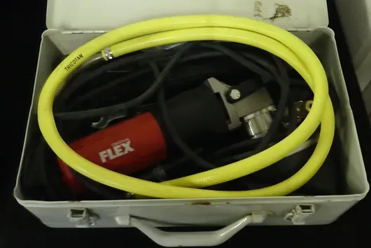 FLEX 湿式钻孔机