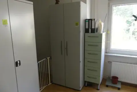 Arkivskab, uden indhold