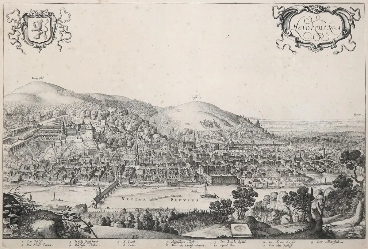 Heidelberg. – Blick von einem Hügel über den Neckar auf die Stadt
