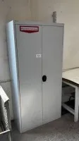 1 kovová skříň na nářadí Kaiser u. Kraft