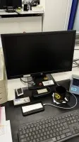 1 moniteur TFT grand écran HP, 23 pouces