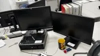 1 PC (without hard drive) with 2 widescreen TFT monitors HP, 24 inch