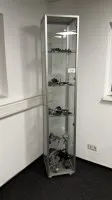 1 vitrine