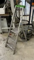 1 aluminium folding step ladder, 3-step