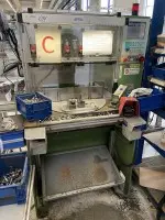1 machine à riveter FMW NE213 324 avec commande, table rotative, mini-PC Lenovo (sans disque dur)