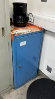 1 metal tool cabinet, low