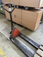 1 pallet truck