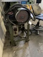 1 grinding device with mobile base