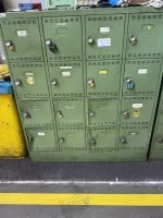 1 Schließfachschrank, 16-fach