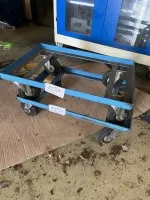 2 crate rollers