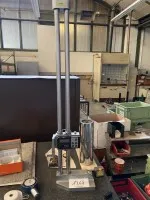 1 hoogtemeter Mitutoyo met granieten plaat