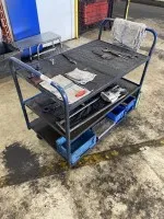1 transport trolley, 3 etages