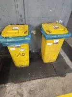 3 collecteurs de déchets, plastique, mobiles