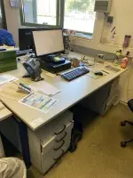 1 bureau met rolcontainer - ophalen na vrijgave