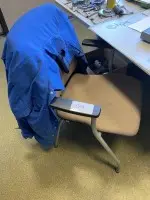 1 chaise
