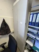 1 armoire à dossiers