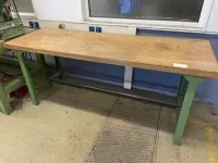 1 table de travail
