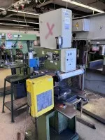1 hydraulický lis Hans Schoen FES C5, rok 1989, tlak 500 kN