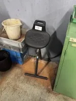 1 work stool