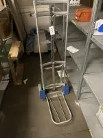 1 opvouwbare steekwagen