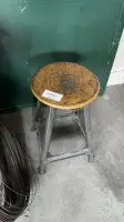 1 tabouret