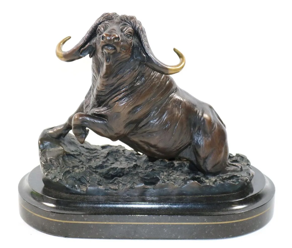 Schaefer, David. – Afrikanischer Büffel, Bronze, signiert, patiniert, dat