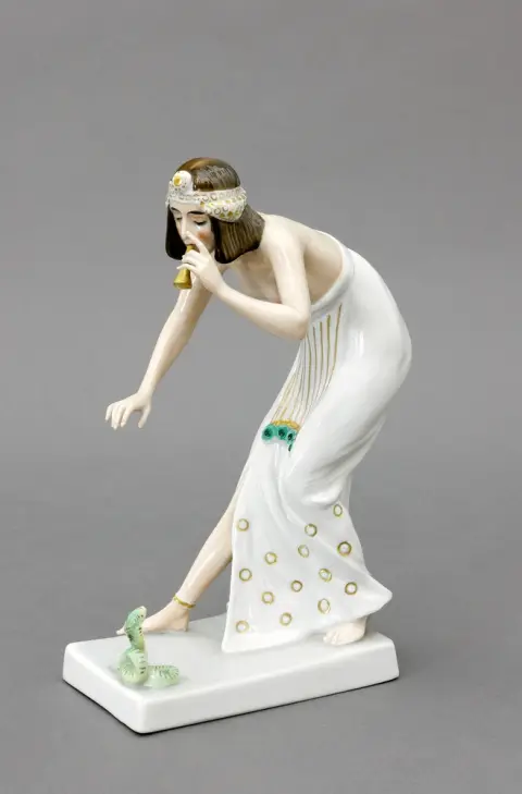 Figurine, Rosenthal, Selb, vers 1920, danseuse de serpent, avec cobra sur socle rectangulaire plat