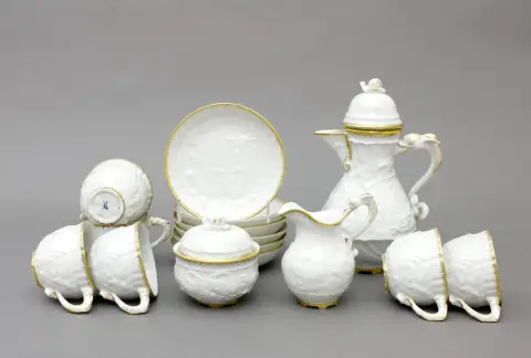 Service à moka pour six personnes, Meissen, après 1949, 15 pièces, décor cygne / service cygne