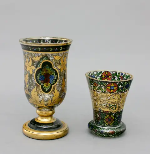 Verre à boire, probablement Julius Mulhaus & Co, Haida, Bohême, Jugendstil, vers 1920, peint en couleurs et doré