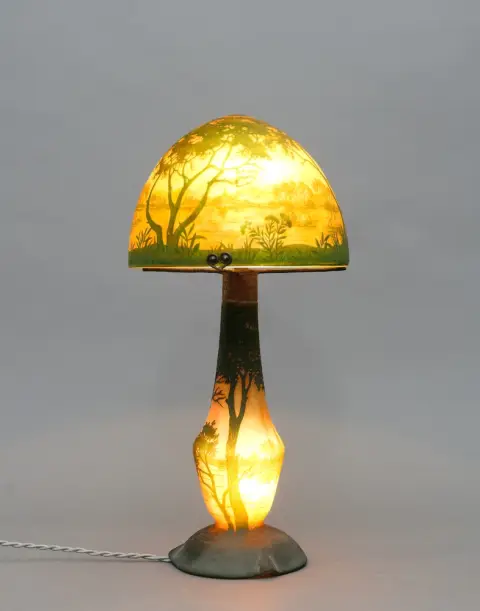 Lampe, lampe de table, Daum Frères, Nancy, France, début 20e s.