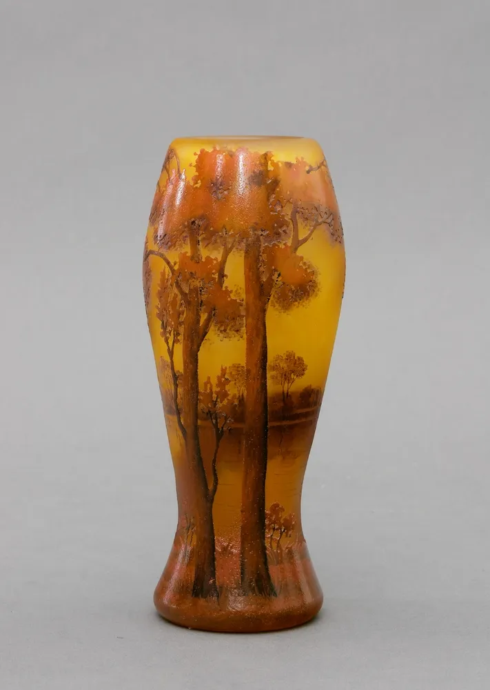 Vase, Daum Frères, Nancy, France, début 20e s. Paroi balustre élancée