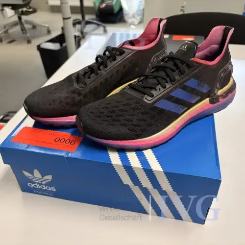 Para butów sportowych ADIDAS