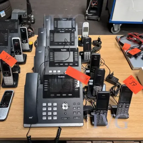 Sada systémových telefonů YEALINK