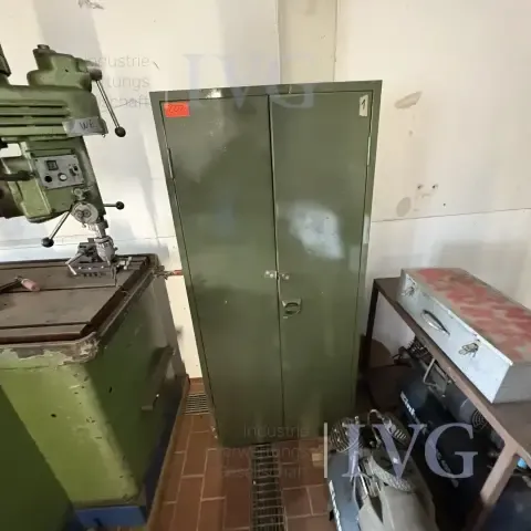 Стальной шкаф