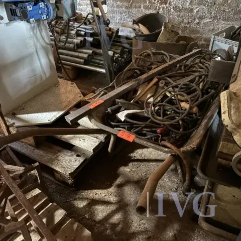 Wheelbarrow