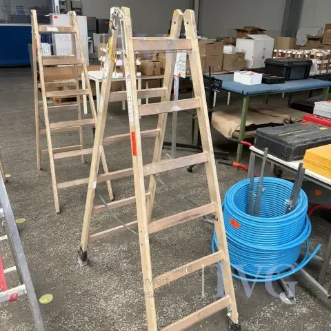 Wooden stepladder WÜRTH