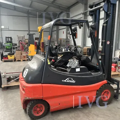 Elektrische heftruck LINDE E30-02