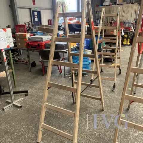 Wooden stepladder WÜRTH