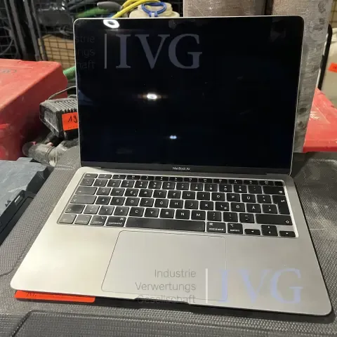 Ordinateur portable APPLE MacBook Air A2337