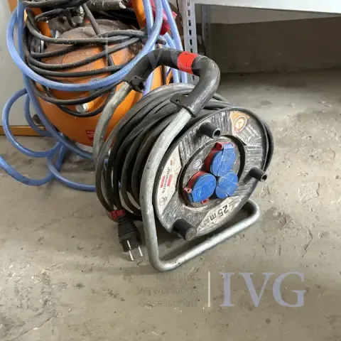 Bęben na kabel BRENNENSTUHL