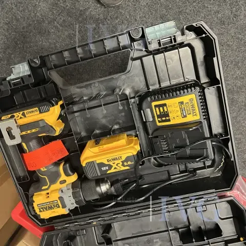 Cordless drill driver DEWALT DCD800