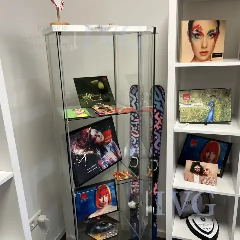 Стеклянная витрина