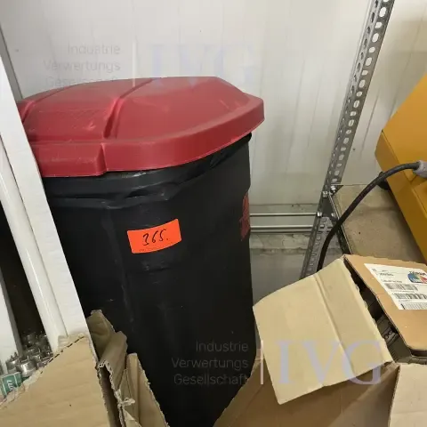 Poubelle en plastique